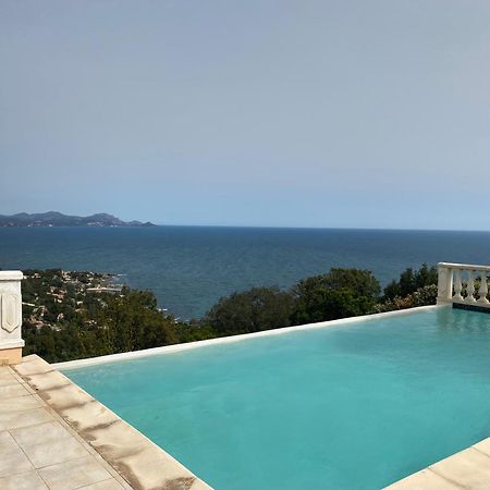 Villa Goonie لي إيسامبر المظهر الخارجي الصورة